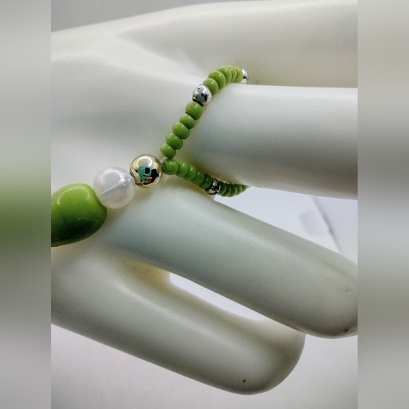 Fashion Beaded Bracelet with Ring Link Boho with Leaf Charm - Picture 3 of 8